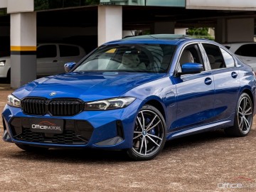 BMW 330e 