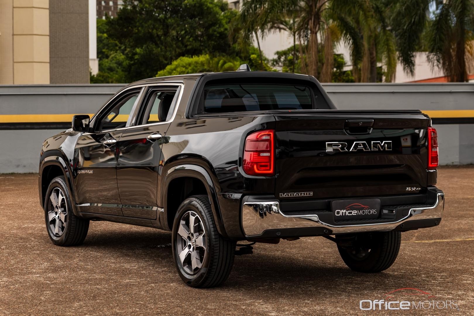 ram rampage laramie 2.0 tb cd 4x4 die. aut.