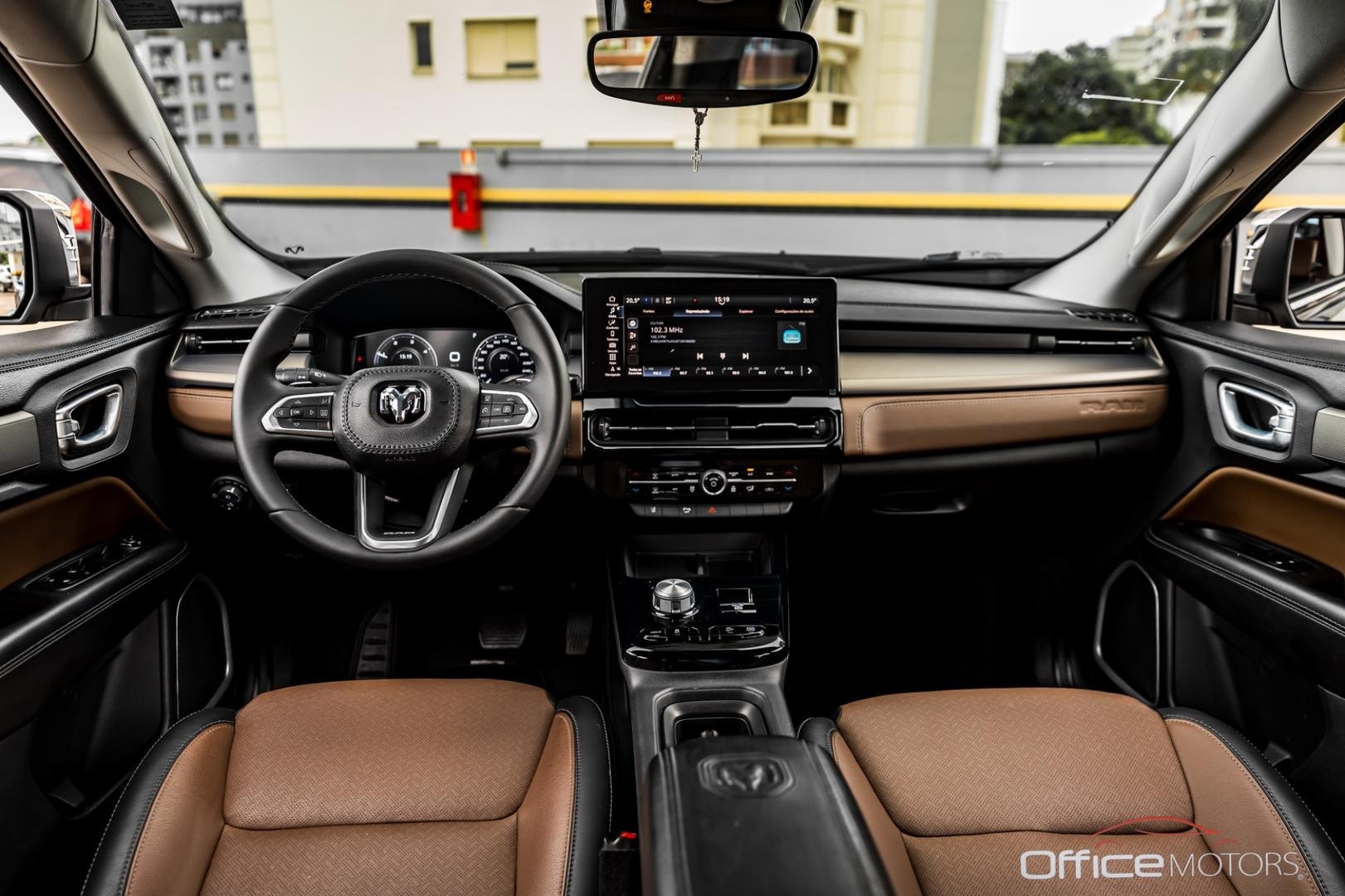 ram rampage laramie 2.0 tb cd 4x4 die. aut.